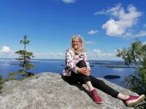 Liisa Sihvonen psykoterapeutti, kuvataideterapeutti, EMDR-terapeutti Joensuu